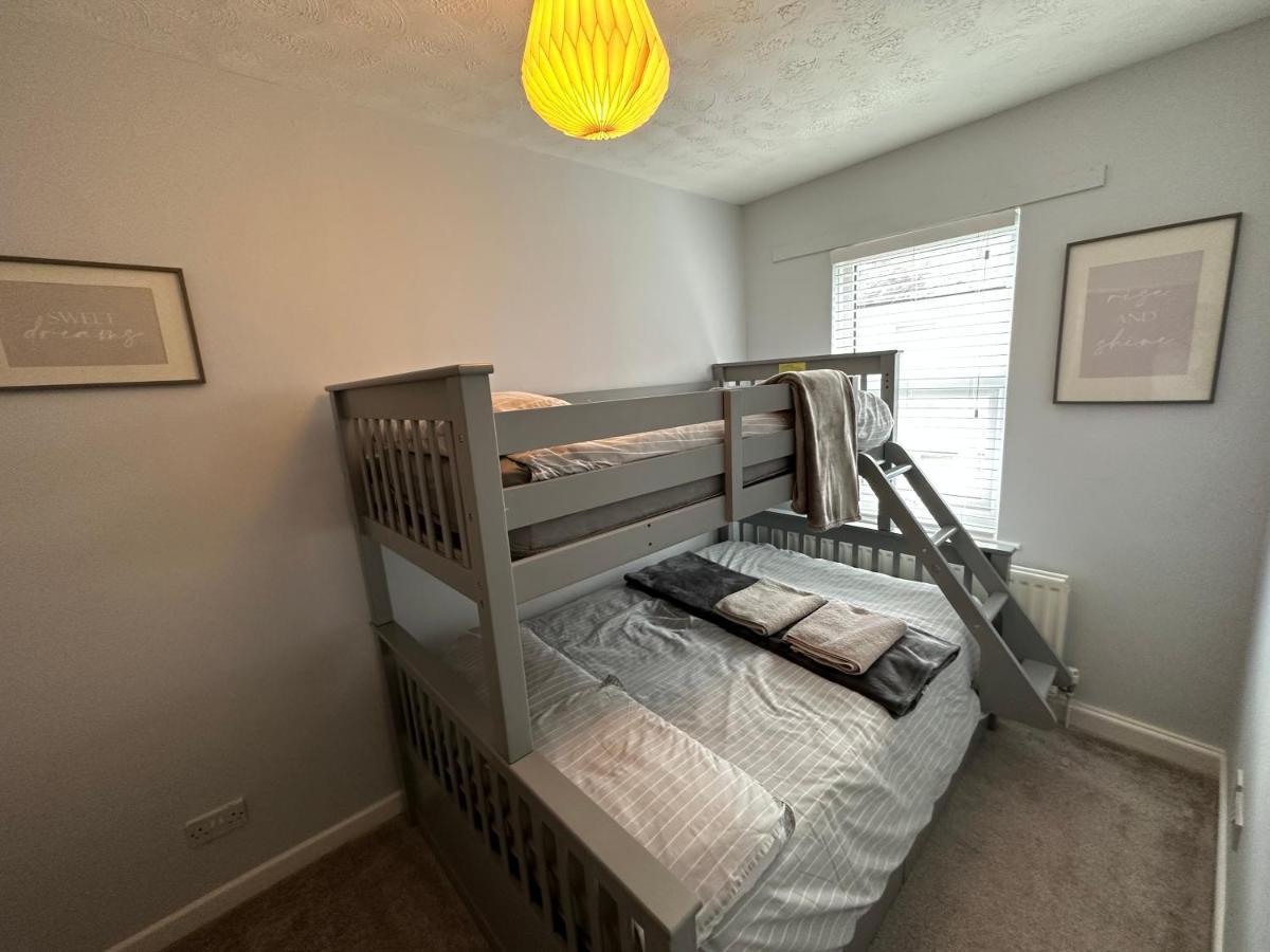 Cosy, 2 Bedroom Cottage In Guisborough Town Centre Екстер'єр фото