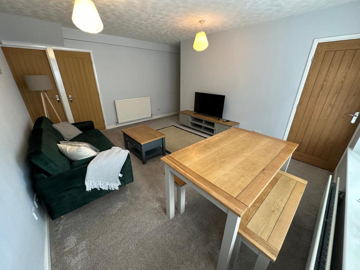 Cosy, 2 Bedroom Cottage In Guisborough Town Centre Екстер'єр фото